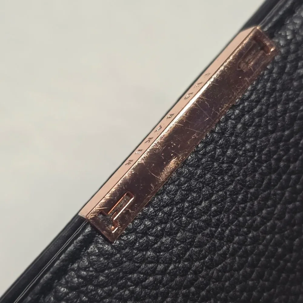 TED BAKER LONDON Jade Black Genuine Leather Zip Around Wallet